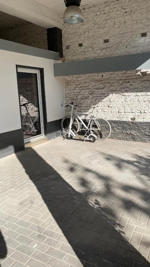 Apartament Oase Im Gruenen Hinterhof, Eg, Ruhe, Terrasse, Carport, Free Paytv, Kaffee&Tee, Fahrraeder Duisburg Zewnętrze zdjęcie
