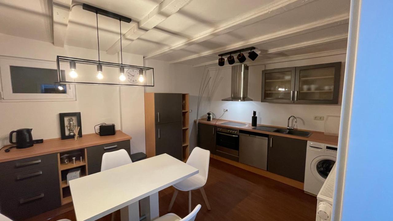 Apartament Oase Im Gruenen Hinterhof, Eg, Ruhe, Terrasse, Carport, Free Paytv, Kaffee&Tee, Fahrraeder Duisburg Zewnętrze zdjęcie