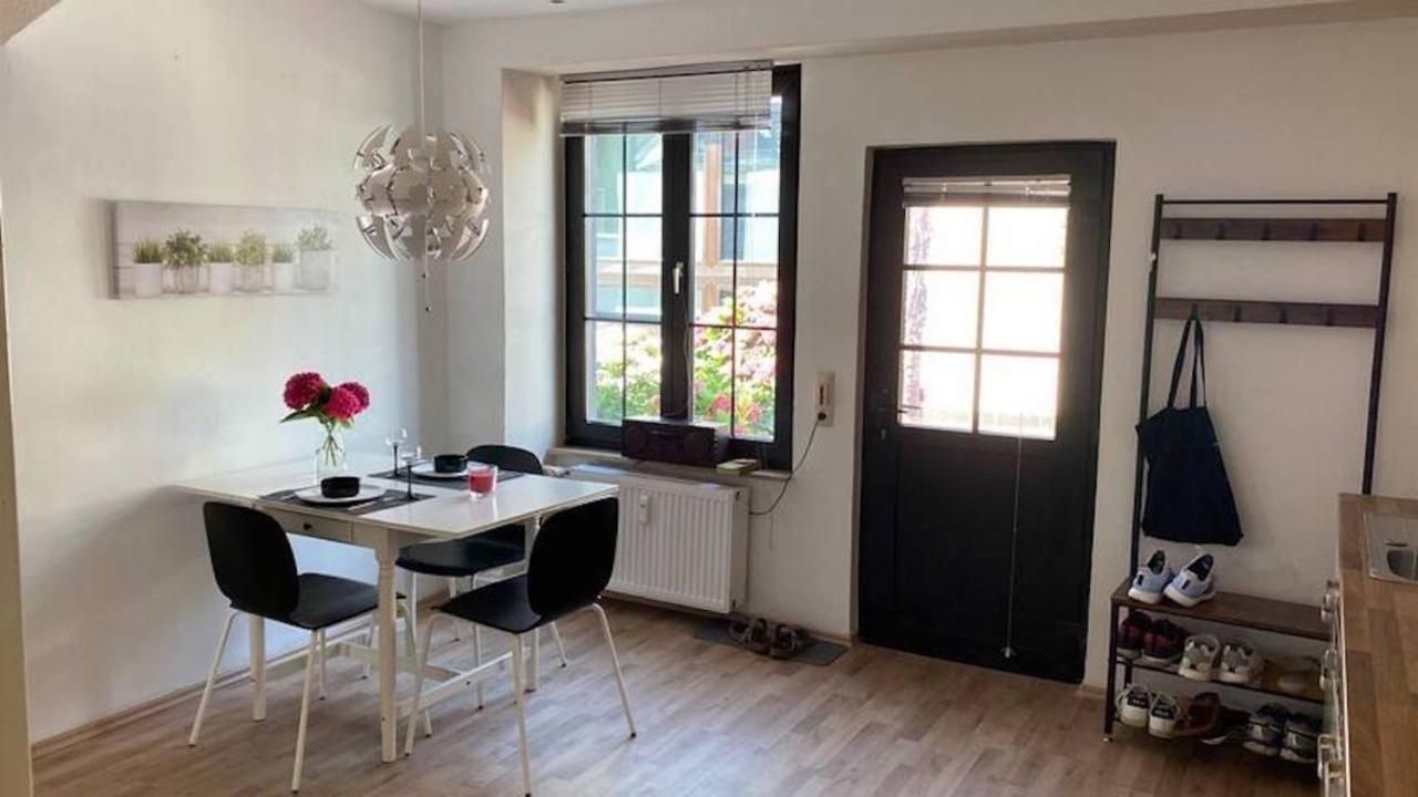 Apartament Oase Im Gruenen Hinterhof, Eg, Ruhe, Terrasse, Carport, Free Paytv, Kaffee&Tee, Fahrraeder Duisburg Zewnętrze zdjęcie