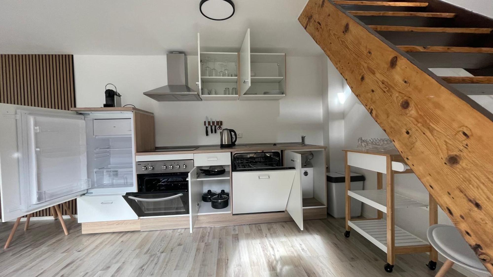 Apartament Oase Im Gruenen Hinterhof, Eg, Ruhe, Terrasse, Carport, Free Paytv, Kaffee&Tee, Fahrraeder Duisburg Pokój zdjęcie